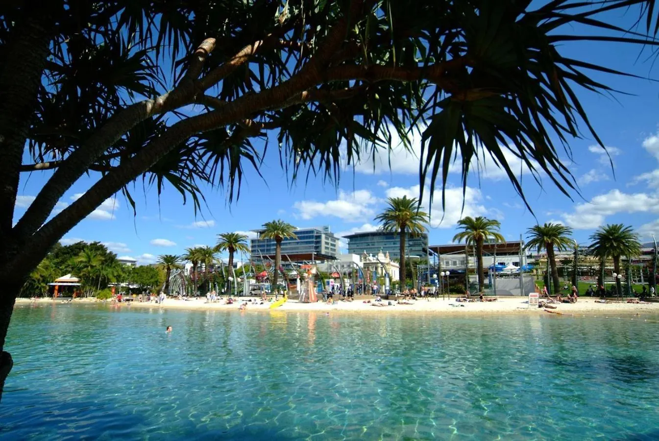 Stunning City Views, King Beds, Gym, Pool, Parking Brisbane 0*,  Australia